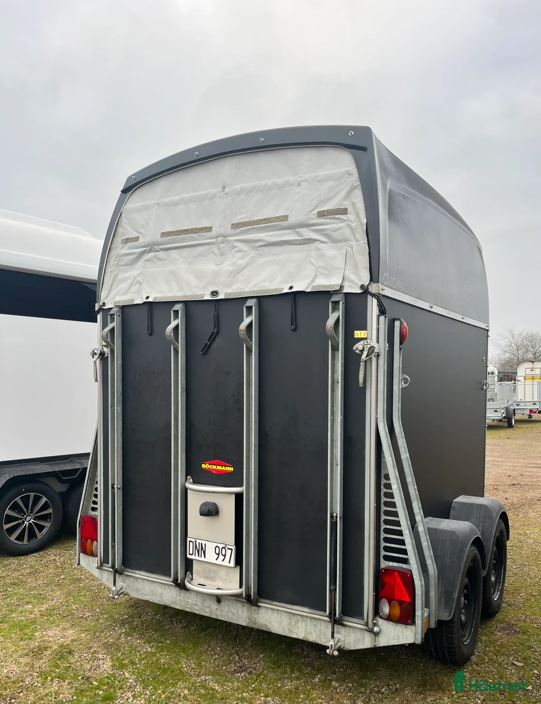 Hästtransporter  fordon & transport till salu: Böckmann Duo R med nya väggar i Klippan - Annons 4