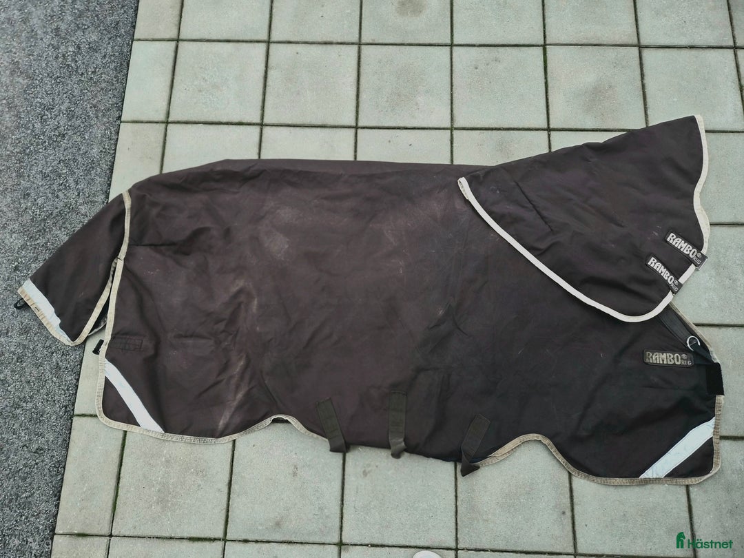 Täcken hästutrustning till salu: Rambo Rug 100g i Växjö - Annons 2