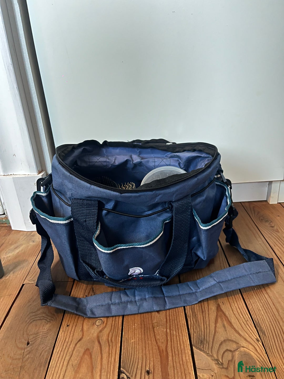 Övrig Hästutrustning hästutrustning till salu: Ryktväska med tillbehör i Finspång - Annons 4