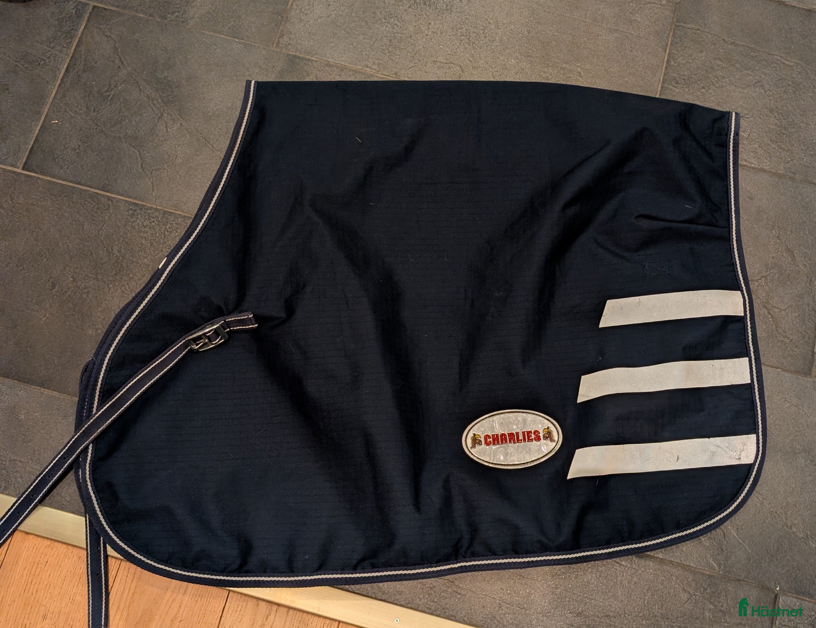 Övrig Hästutrustning hästutrustning till salu: Ländtäcke Charlies  i Herrljunga - Annons 2