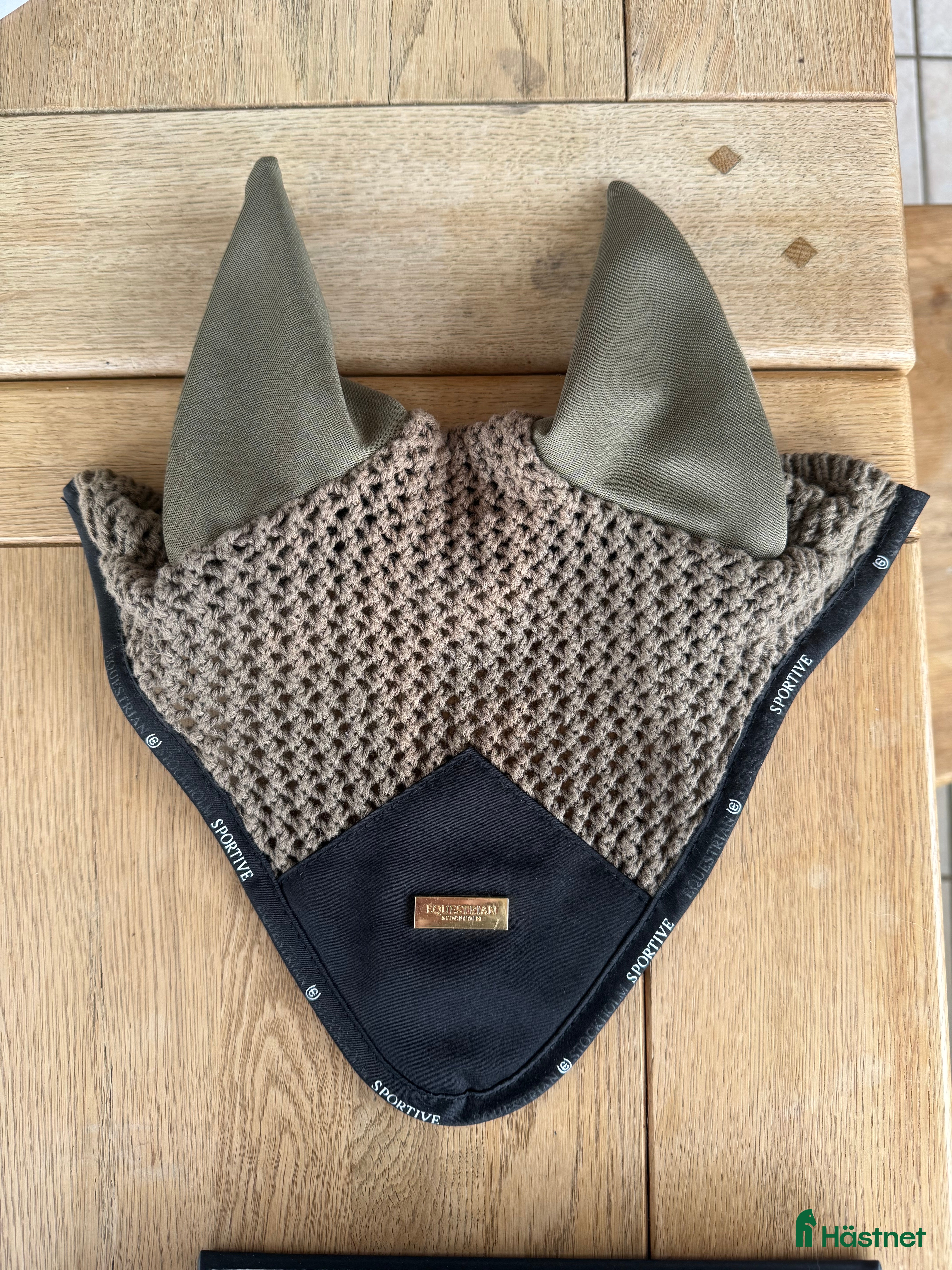 Övrig Hästutrustning hästutrustning ES luva väldigt lite använd  - Annons 24