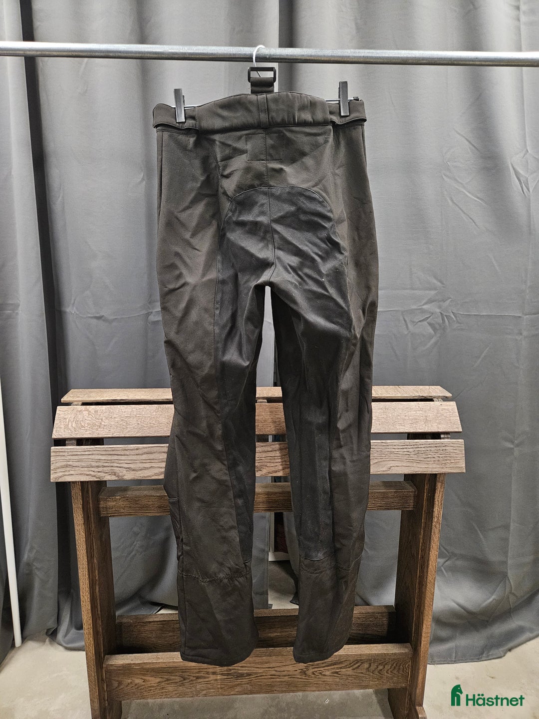 Ridbyxor ryttarutrustning till salu: Överdragsbyxa, S, CRW i Gällivare - Annons 2