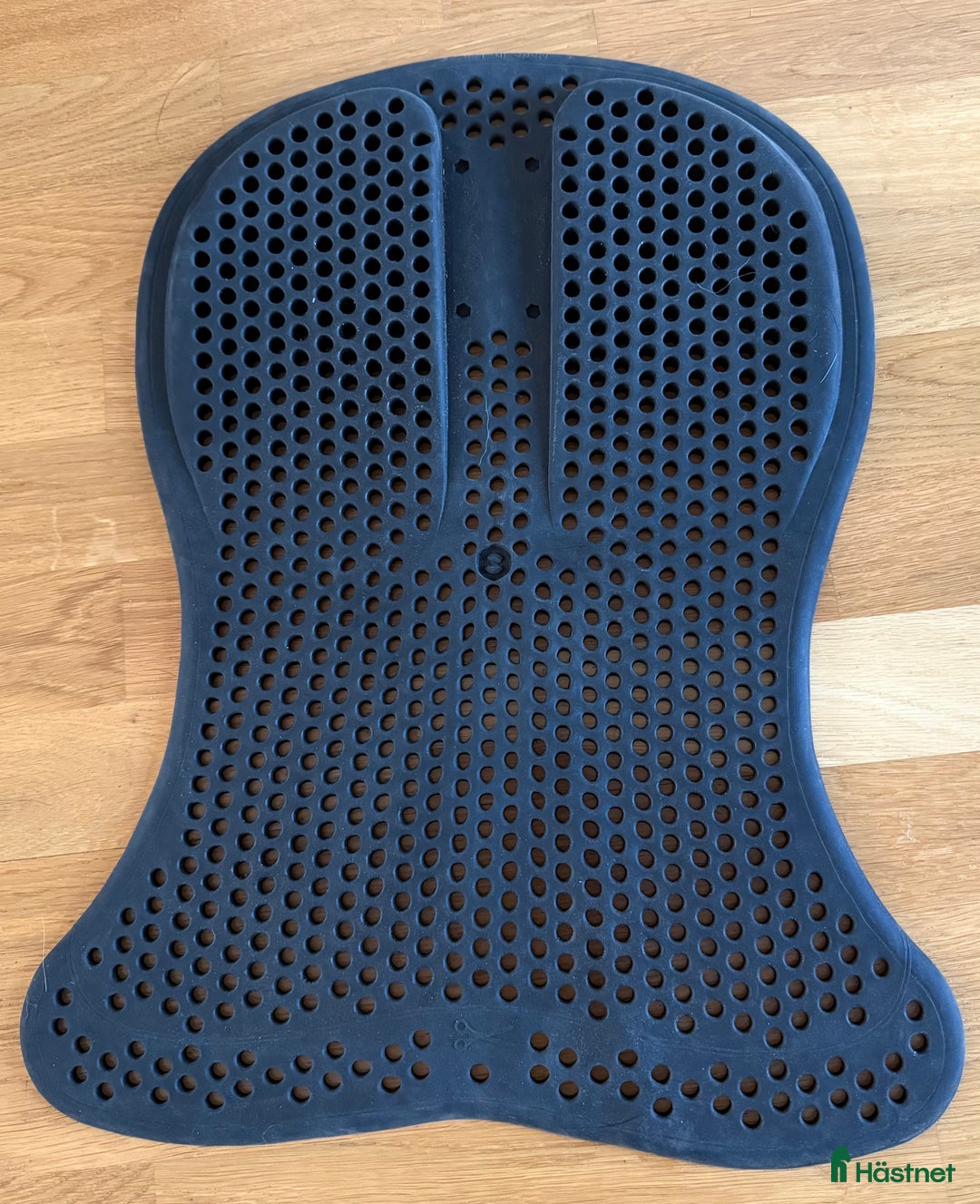 Sadeltillbehör hästutrustning till salu: Gelpad Back Rise i Vikingstad - Annons 2