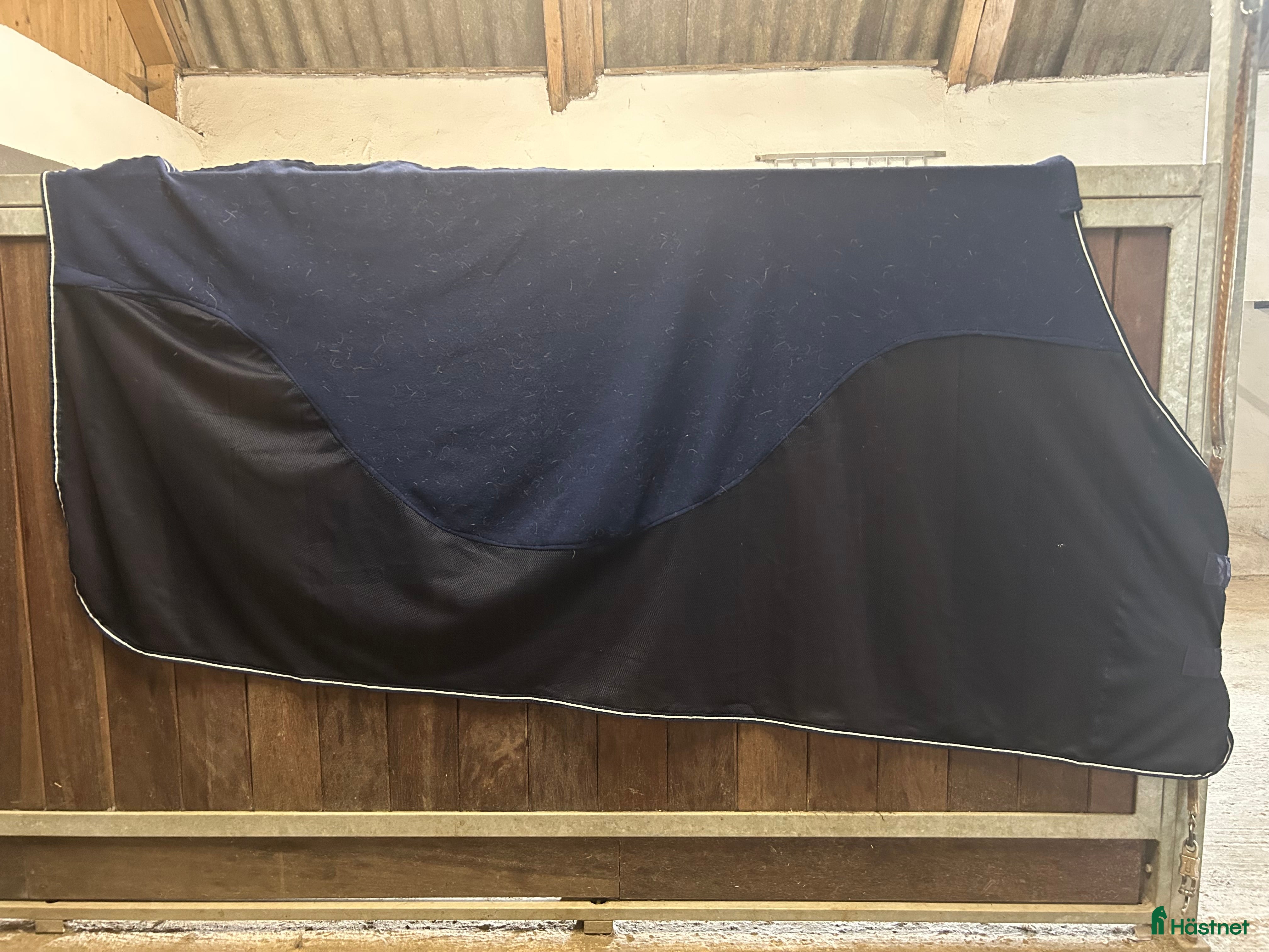 Täcken hästutrustning till salu: Fleece/nättäcken stl.165 i Vellinge - Annons 9