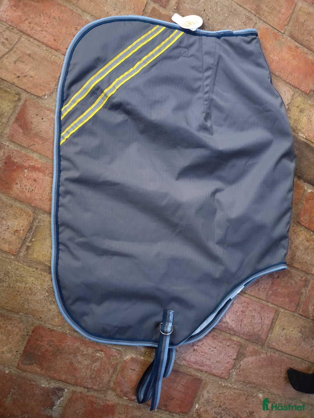 Täcken hästutrustning till salu: Nytt ländtäcke från Hansbo  i Sankt OLOF - Annons 1