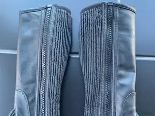 Övrigt Ridkläder ryttarutrustning till salu: Chaps 290 + Frakt - Annons 1