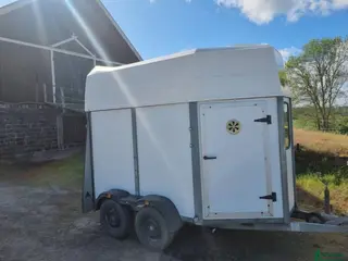 Hästtransporter fordon & transport till salu: Totalrenoverad värmlandsvagn i väldigt fint skick! i Norrköping - Annons 2