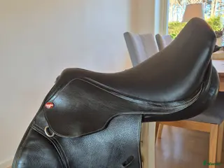 Sadlar hästutrustning Knights robin hood elit 16" - Annons 2