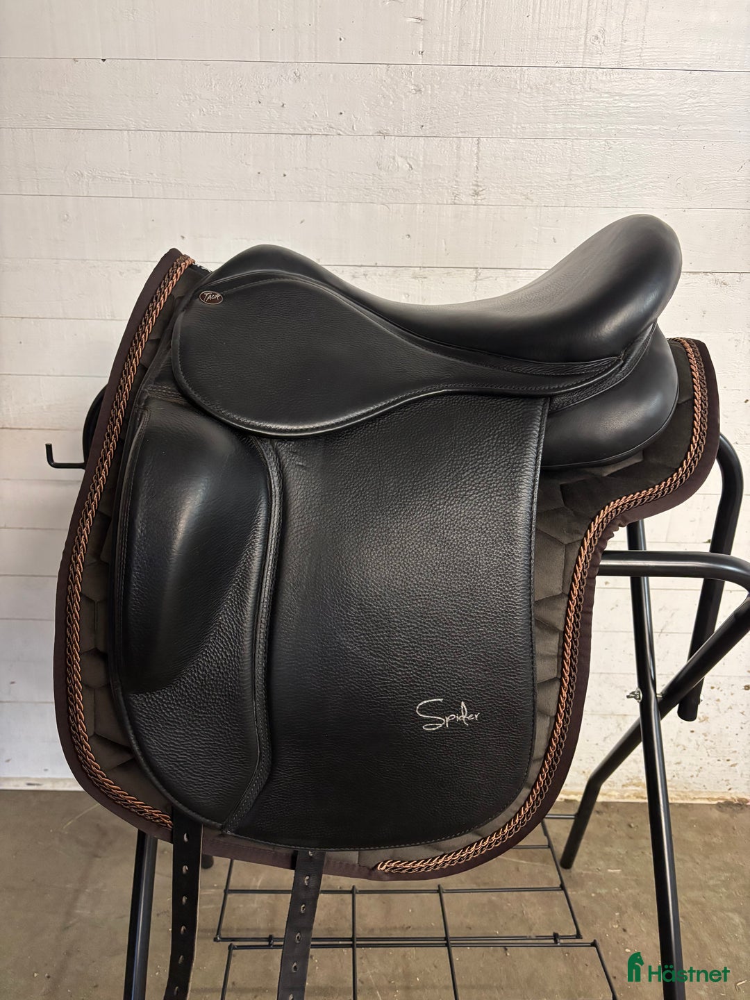 Sadlar hästutrustning till salu: Mängder med sadlar!  i Nossebro - Annons 5