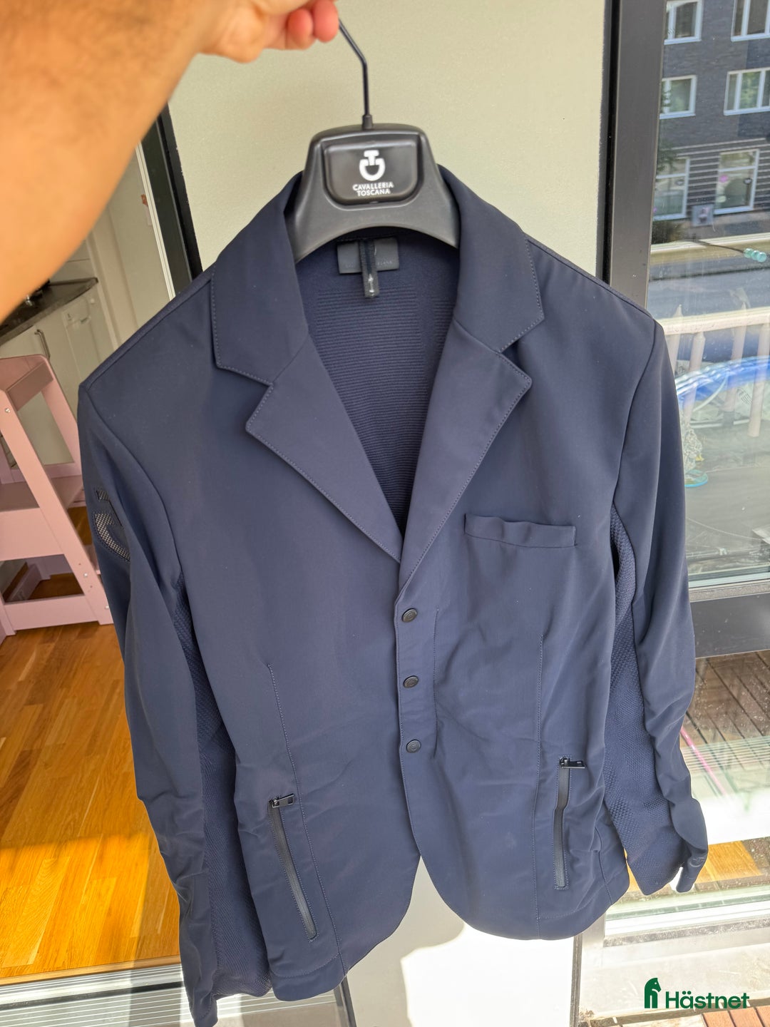 Jackor &amp; Kavajer ryttarutrustning till salu: Tävlingskavaj Cavalliera Toscana herr mörk blå i Malmö - Annons 1