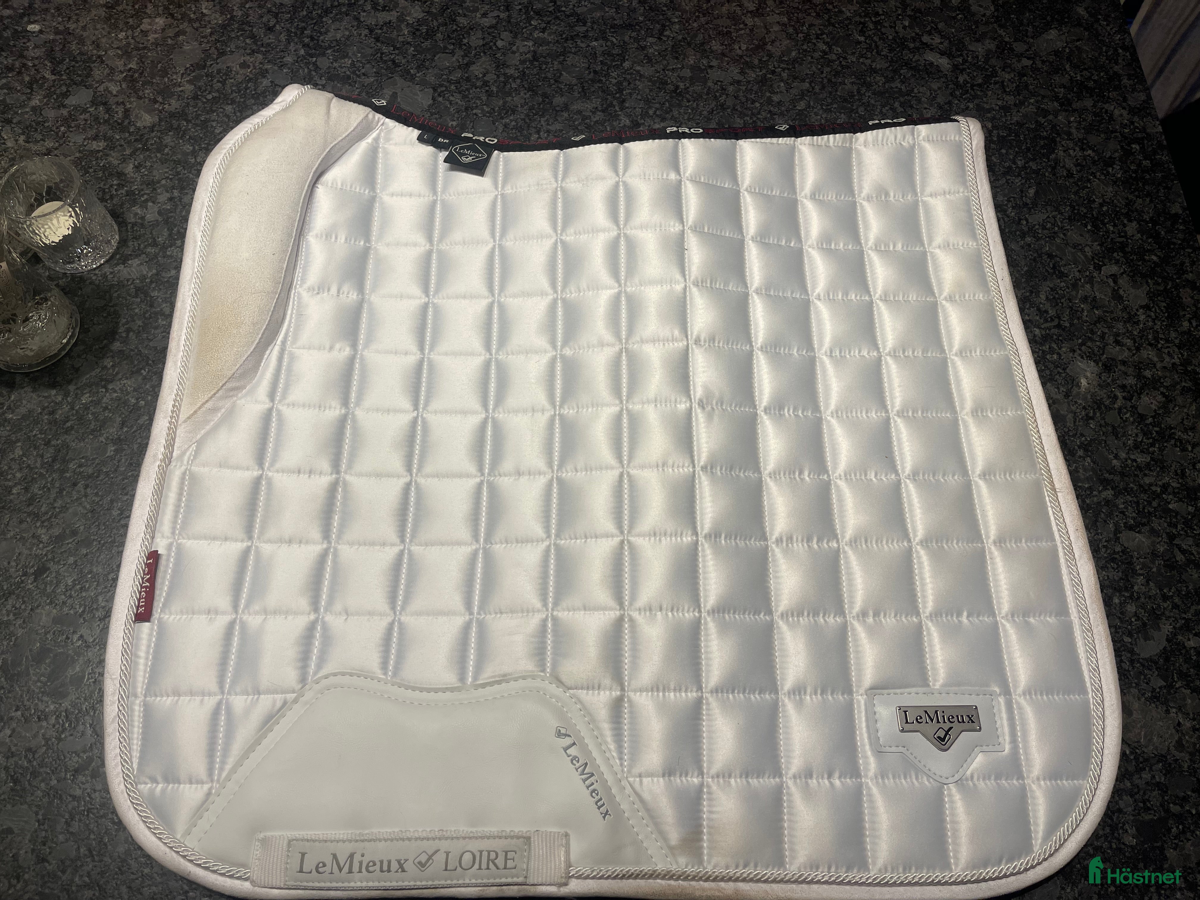 Schabrak & Vojlockar hästutrustning till salu: Kvalitetsschabrak från Lemieux till salu i Borås - Annons 1