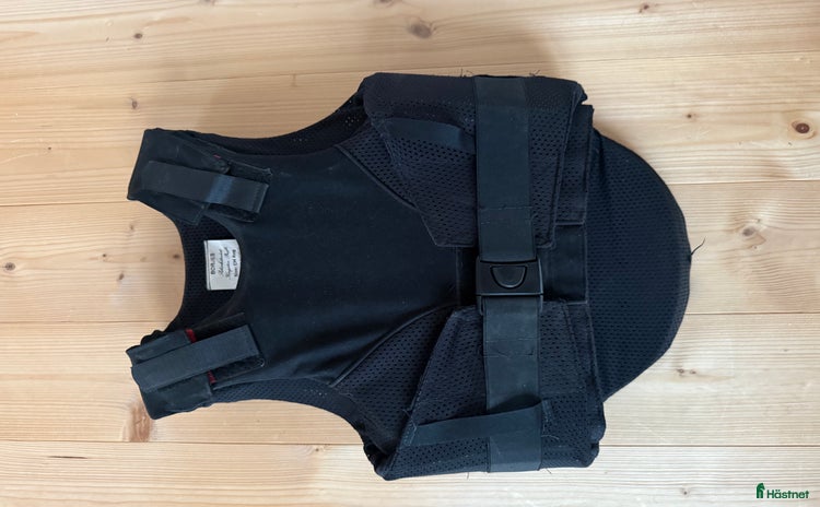 Säkerhetsvästar ryttarutrustning till salu i Staffanstorp - Annons 15