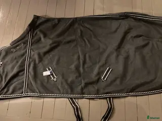 Täcken hästutrustning Fleecetäcke och Hansbo svettäcke i Nävlinge - Annons 19