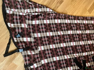 Täcken hästutrustning till salu: ShowMaster Brun-Rosa i Uppsala - Annons 4