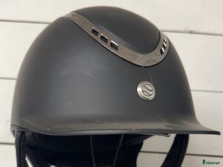 Hjälmar ryttarutrustning till salu: Back on track hjälm mips i Ullånger - Annons 5