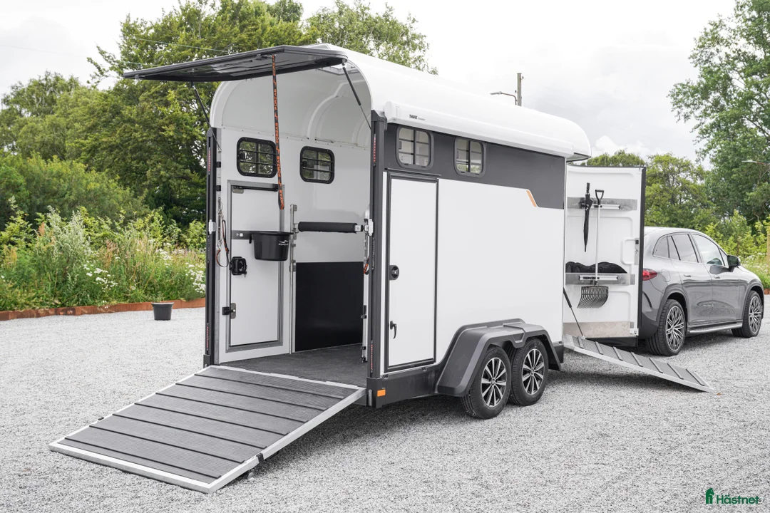 Hästtransporter  fordon & transport till salu: Forzab EQ 3 Reverse i Harestad - Annons 9