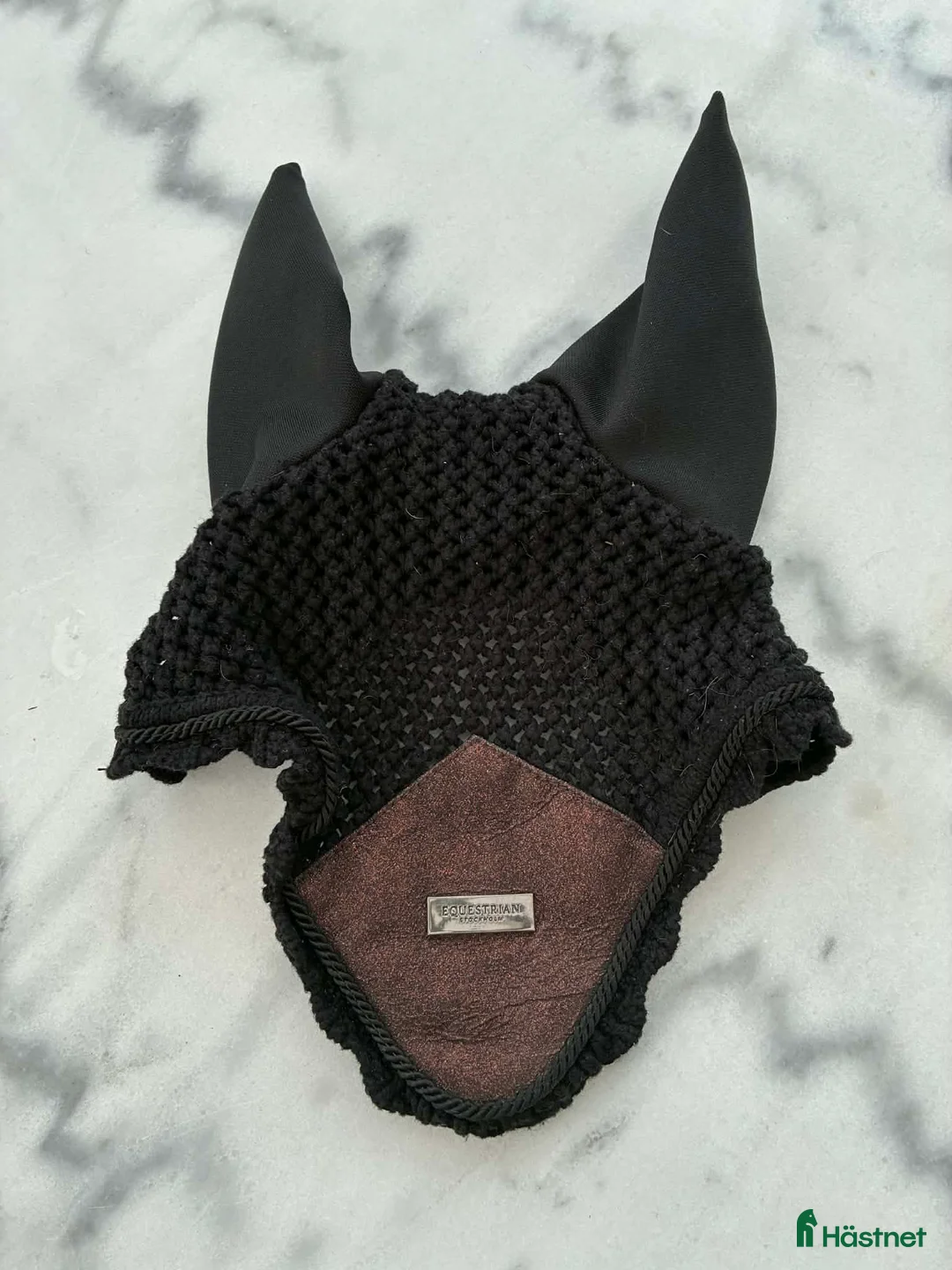 Övrig Hästutrustning hästutrustning till salu: Equestrian Stockholm huva – ponny – svart - Annons 1