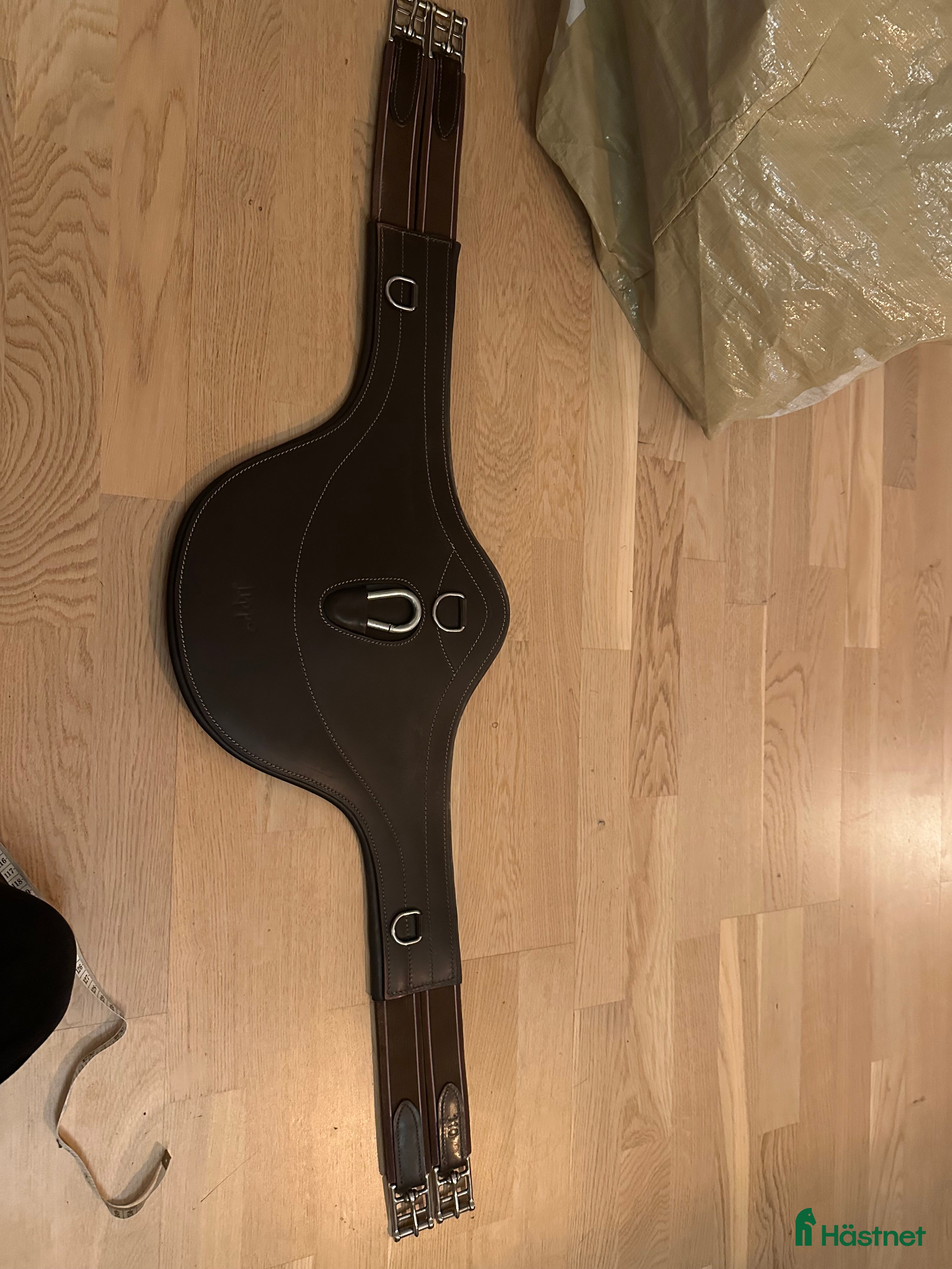 Sadeltillbehör hästutrustning till salu: Lippo magplatta i Jönköping - Annons 3