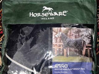 Täcken hästutrustning till salu: Amigo 100g täcke - strl 125 i Hålta - Annons 1