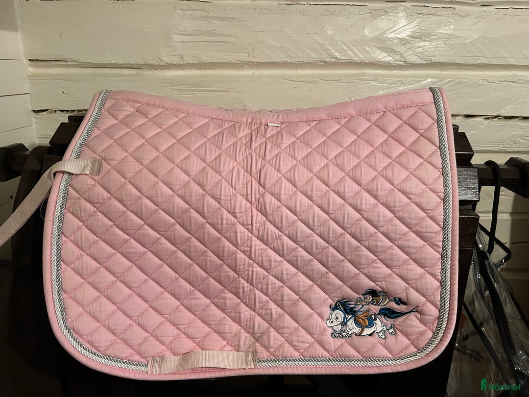 Schabrak & Vojlockar hästutrustning till salu: Mulleschabrak i Bollebygd - Annons 1