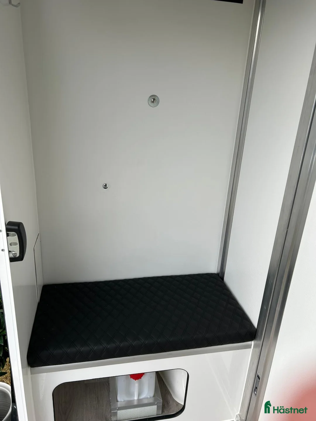 Hästlastbilar  fordon & transport till salu: Equi-Trek Ikonik lastar 1000 kg  i Teckomatorp - Annons 12