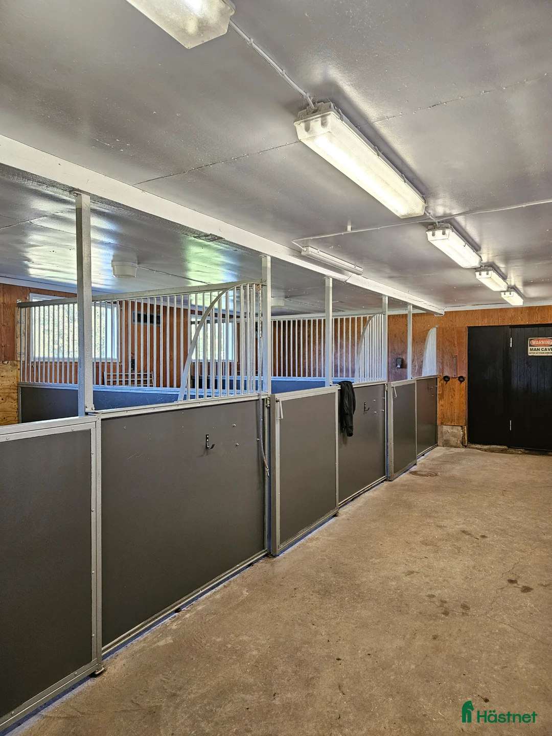  stallplats finnes: Ledig box i litet mysigt stall i Sandared - Annons 2