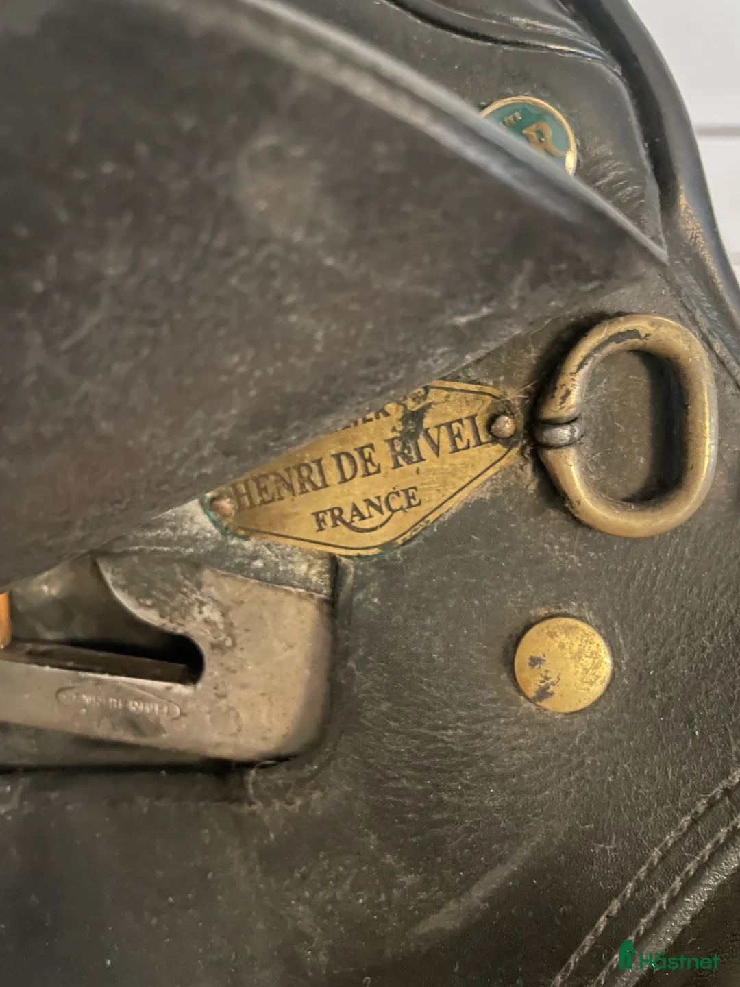 Sadlar hästutrustning till salu: Svart allround sadel i Västervik - Annons 4