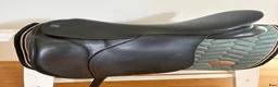 Sadlar hästutrustning till salu: Dressyrsadel Morris & Nolan 16” W33 - Annons 1