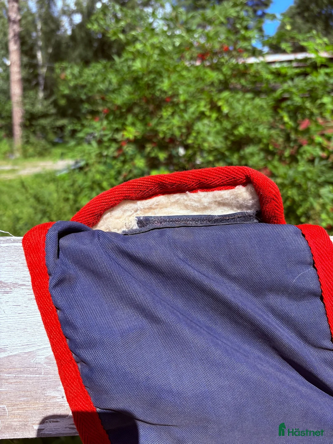 Täcken hästutrustning till salu: SÄNKT PRIS Blått ländtäcke, vinter 90 kr (120kr) - Annons 3