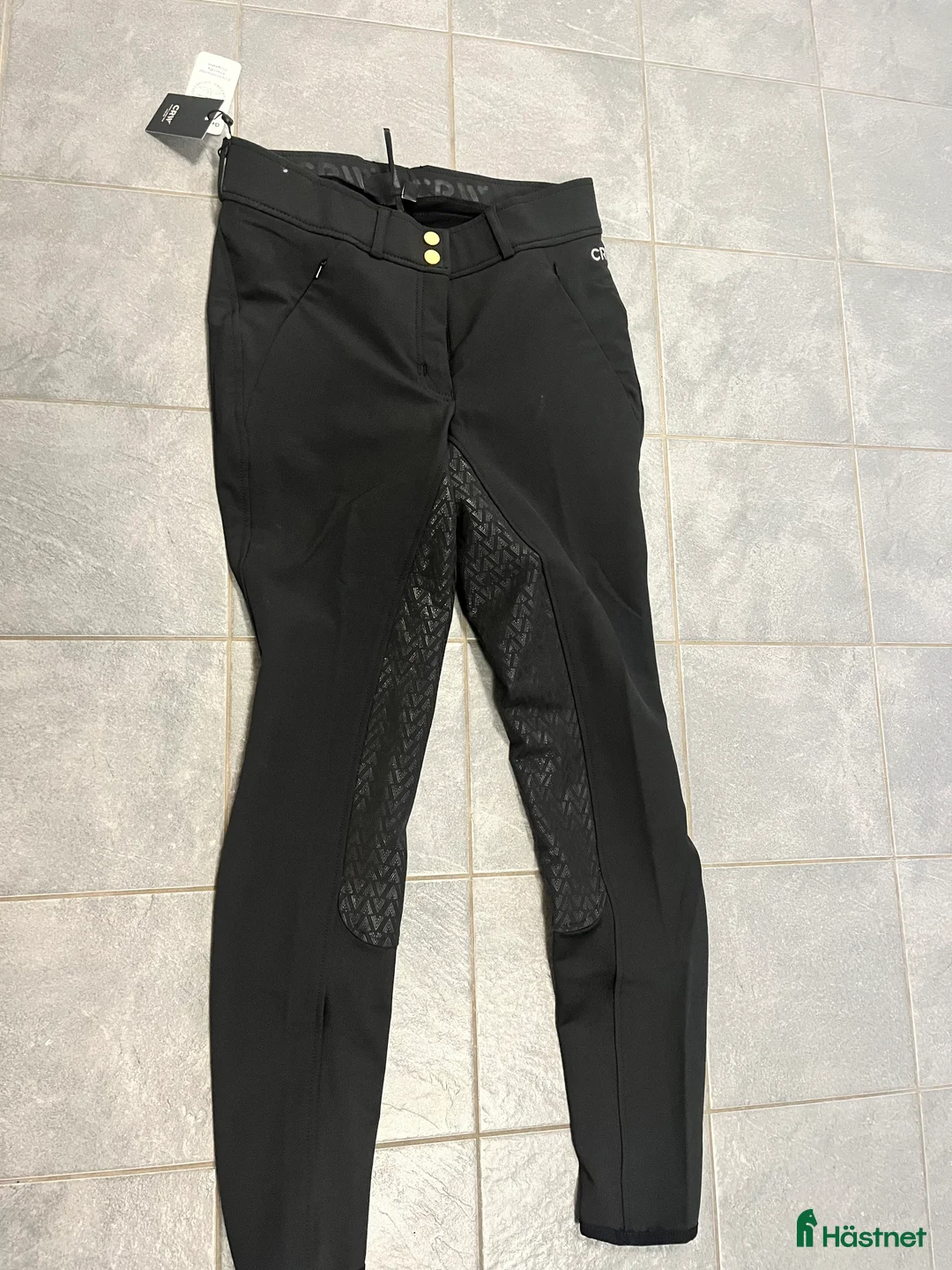 Ridbyxor ryttarutrustning till salu: Nya ribyxor i Kolmården - Annons 2