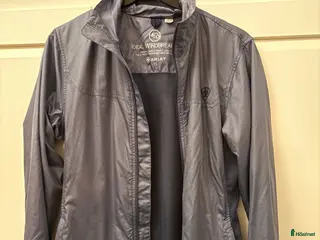 Övrigt Ridkläder ryttarutrustning till salu: Ariat kofta - Annons 3