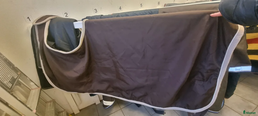 Täcken hästutrustning till salu: Skrittäcke stl 145cm - Annons 2