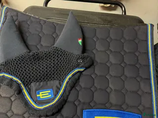 Schabrak & Vojlockar hästutrustning Elogga schabrak + huva i Björklinge - Annons 21