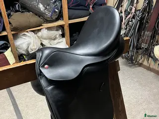 Sadlar hästutrustning Farmland dressyrsadel - Annons 2