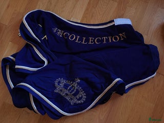 Täcken hästutrustning till salu: Fina täcken i Västra Frölunda - Annons 4