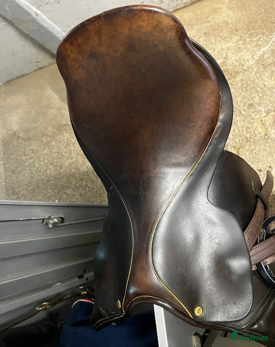 Sadlar hästutrustning till salu: Frank Baines sadel  i Tystberga - Annons 2