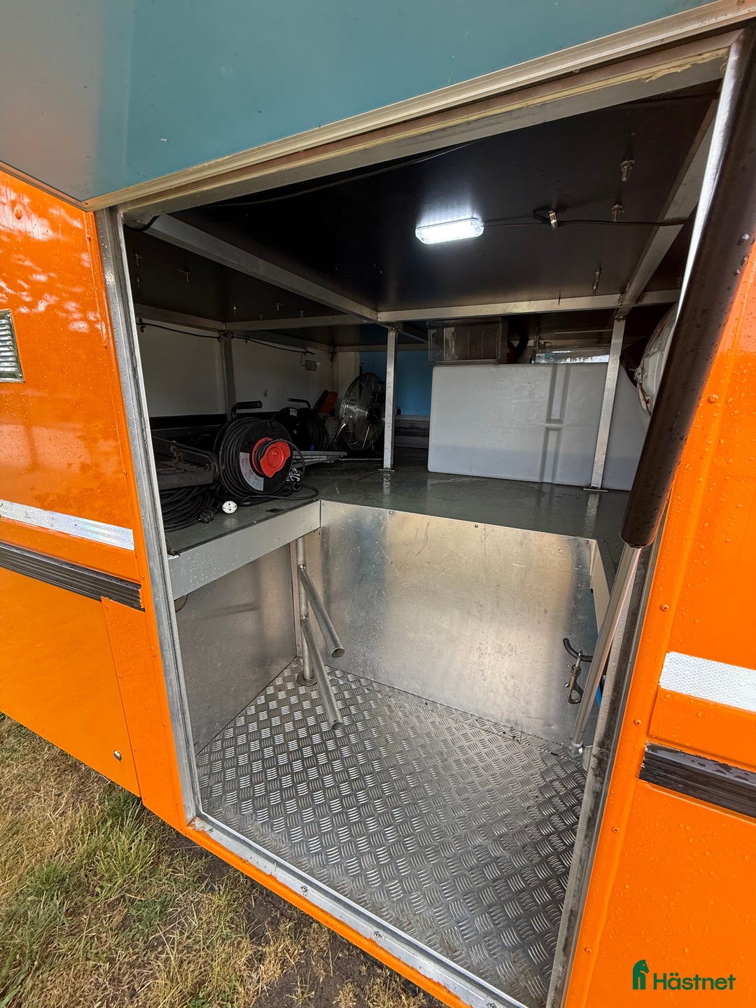 Hästlastbilar  fordon & transport till salu: 7 hästars lastbil med bodel i Blentarp - Bild 12