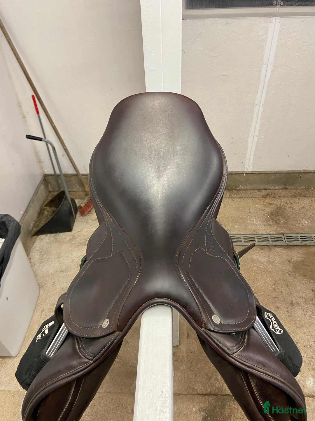 Sadlar hästutrustning till salu: Amerigo DJ i fint skick i Tranås - Annons 3