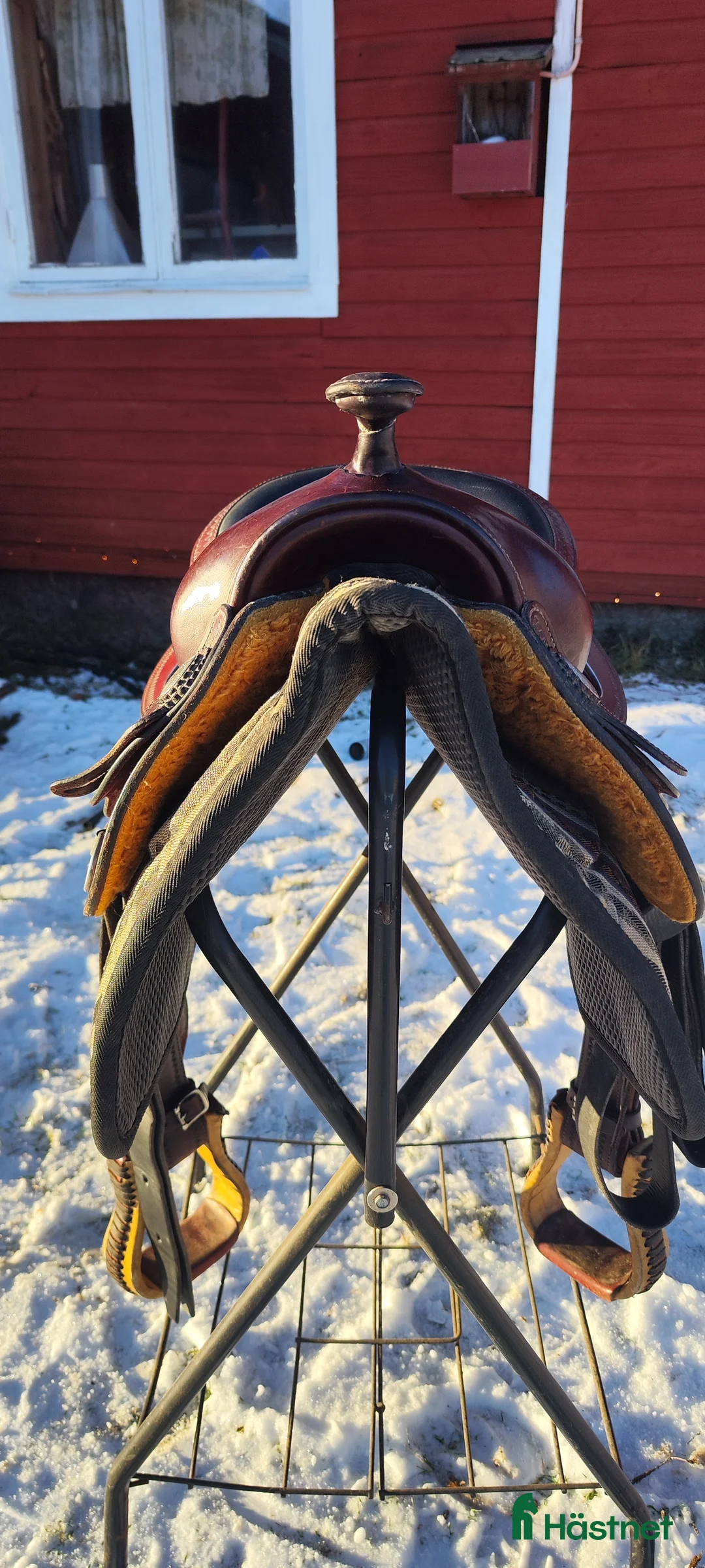 Sadlar hästutrustning till salu: Westernsadel Garland Golden  i Vimmerby - Annons 4