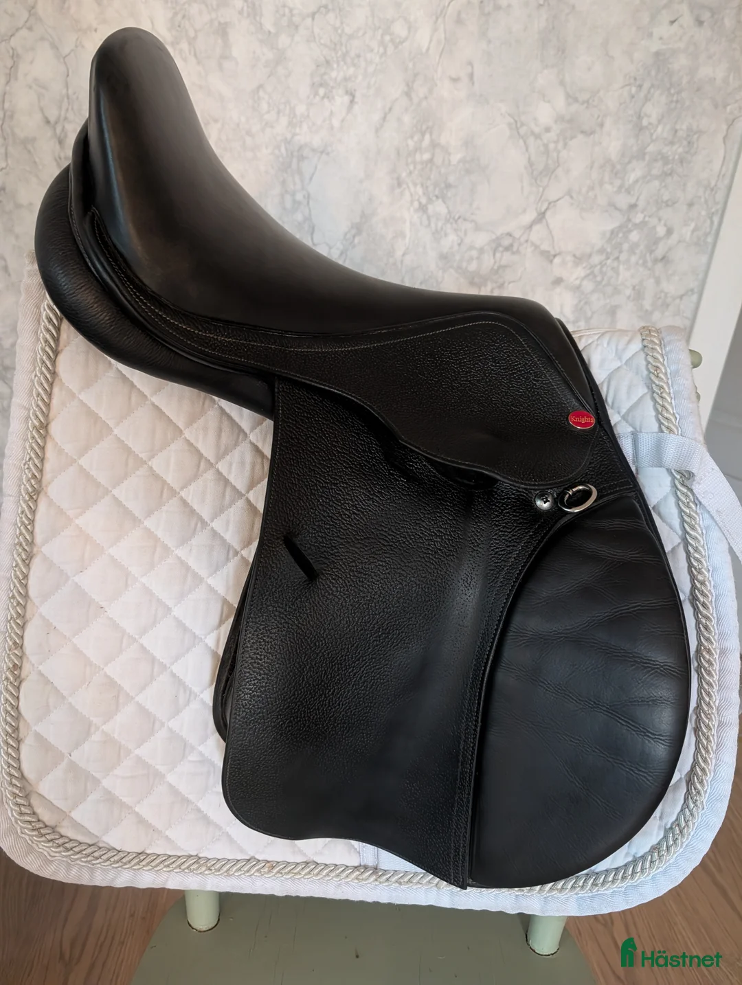 Sadlar hästutrustning till salu: Knights Robin Hood hoppsadel 16" - Annons 2