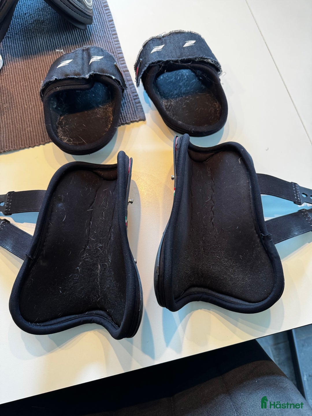 Benskydd hästutrustning till salu: Zandona fram och bakskydd storlek S i Motala - Annons 2