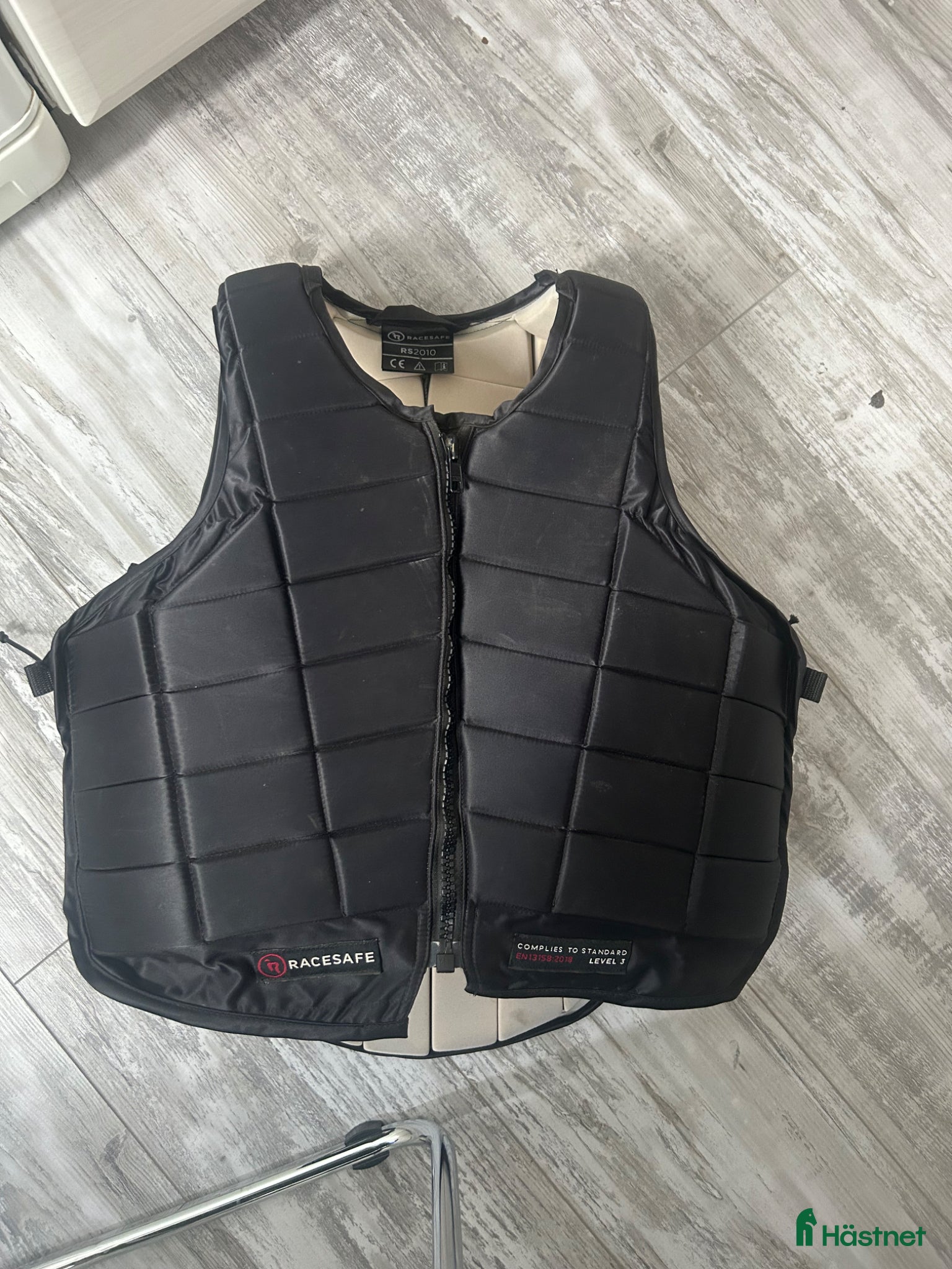 Säkerhetsvästar ryttarutrustning till salu: Racersafe i fint skick  - Annons 14