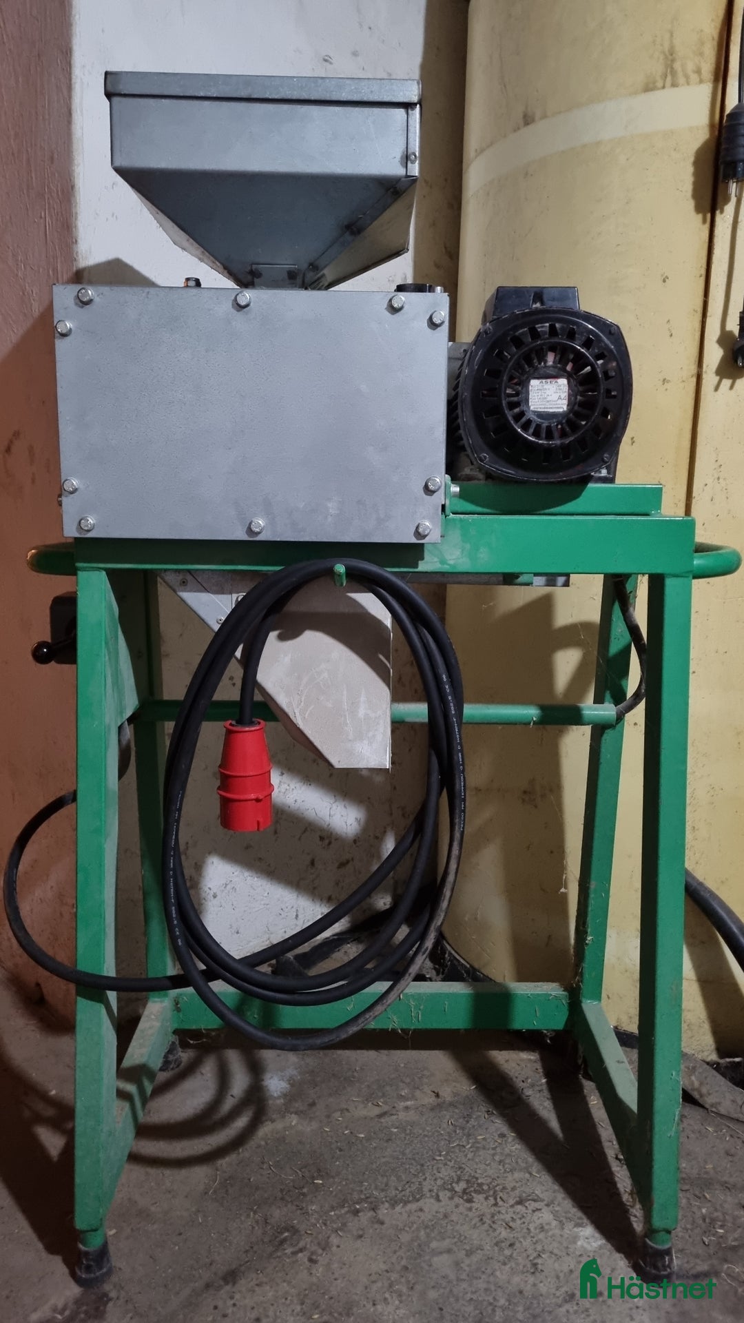 Stallinredning, stängsel & gård övrig utrustning till salu: Havrekross i Härryda - Annons 1