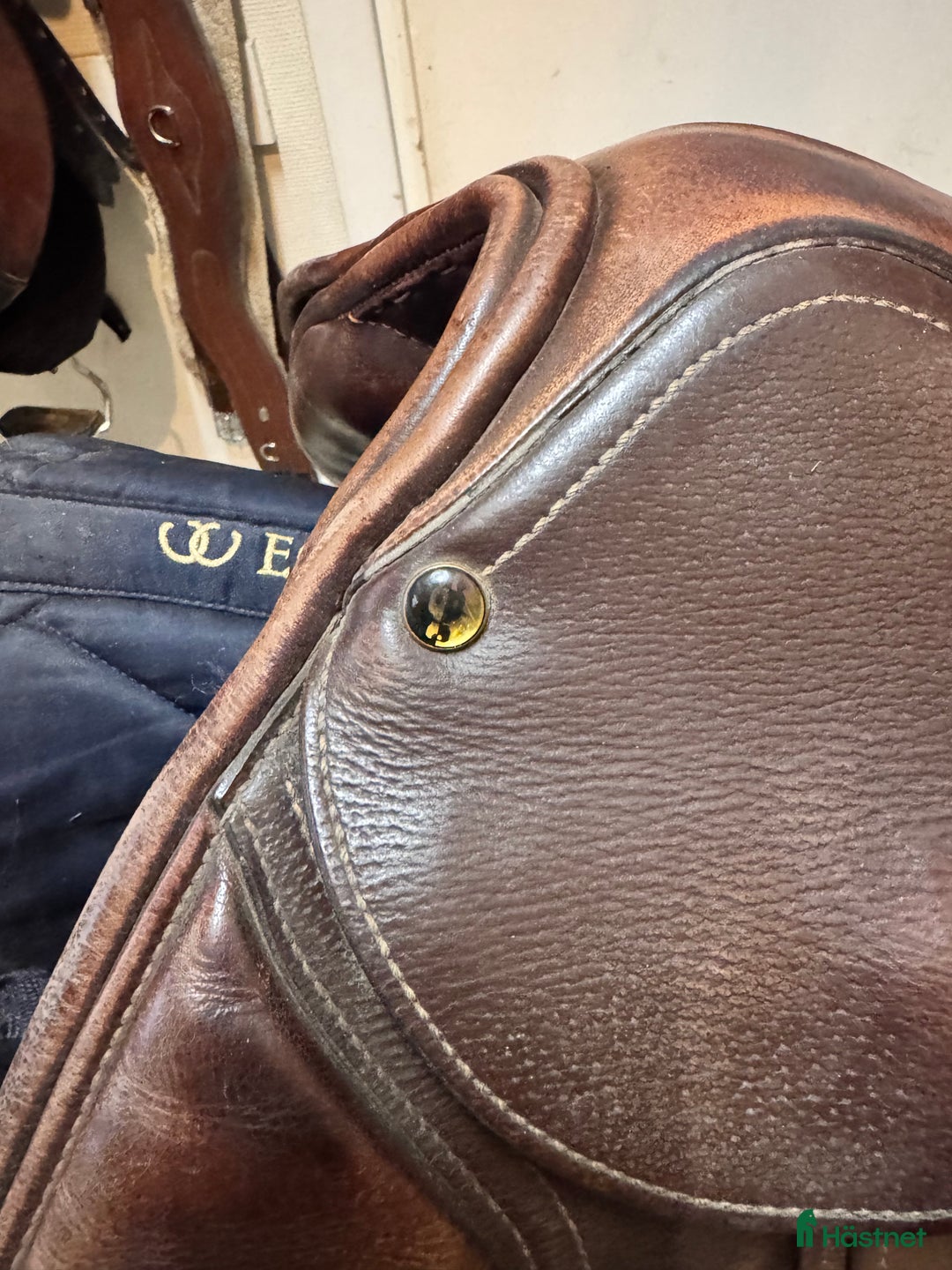 Sadlar hästutrustning till salu: Hoppsadel säljes i Örkelljunga - Annons 2