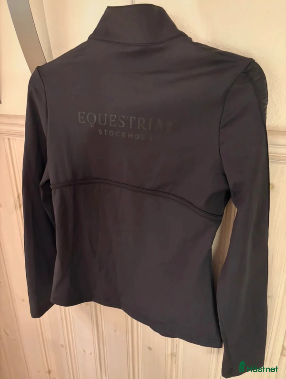 Övrigt Ridkläder ryttarutrustning till salu: Equestrian Stockholm tröja - Annons 2