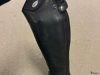 Ridstövlar ryttarutrustning till salu: Ridstövlar i Stockholm - Annons 21