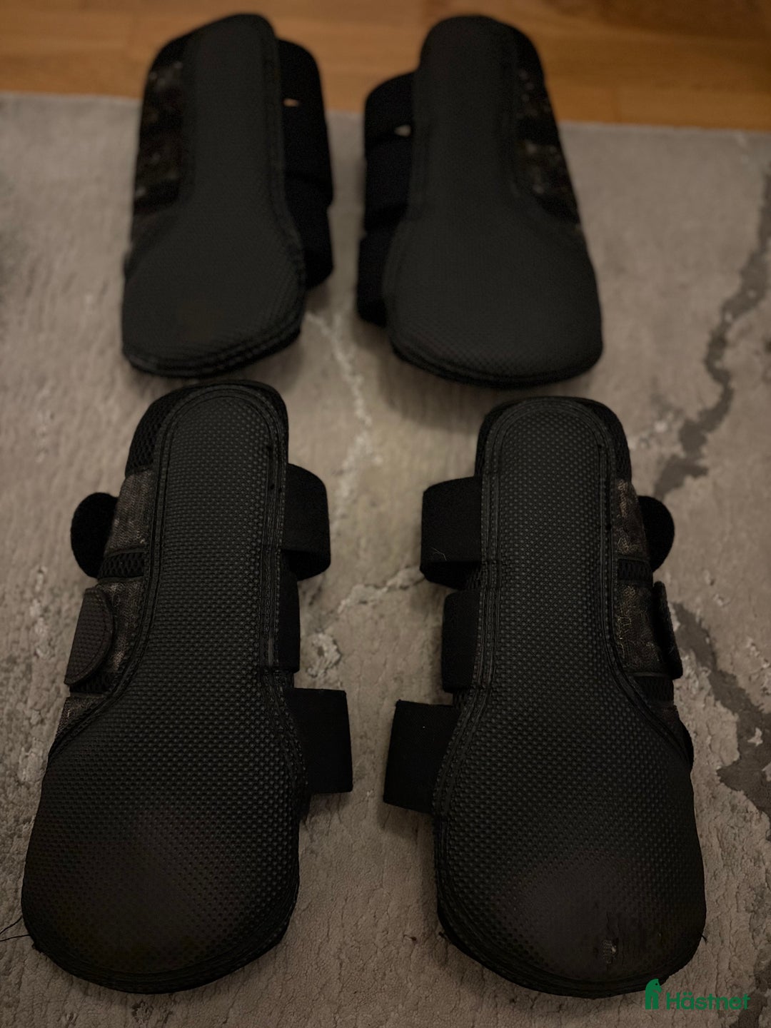 Benskydd hästutrustning till salu: Back on track benskydd i Göteborg - Annons 2