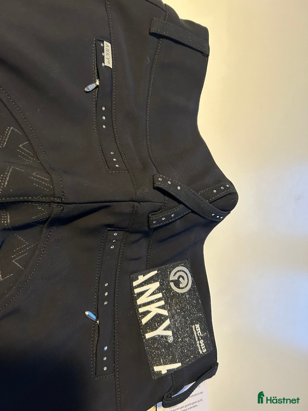 Ridbyxor ryttarutrustning till salu: NYA ANKY ridbyxor storlek 140-176 + Anky Lindor  i Vellinge - Annons 4