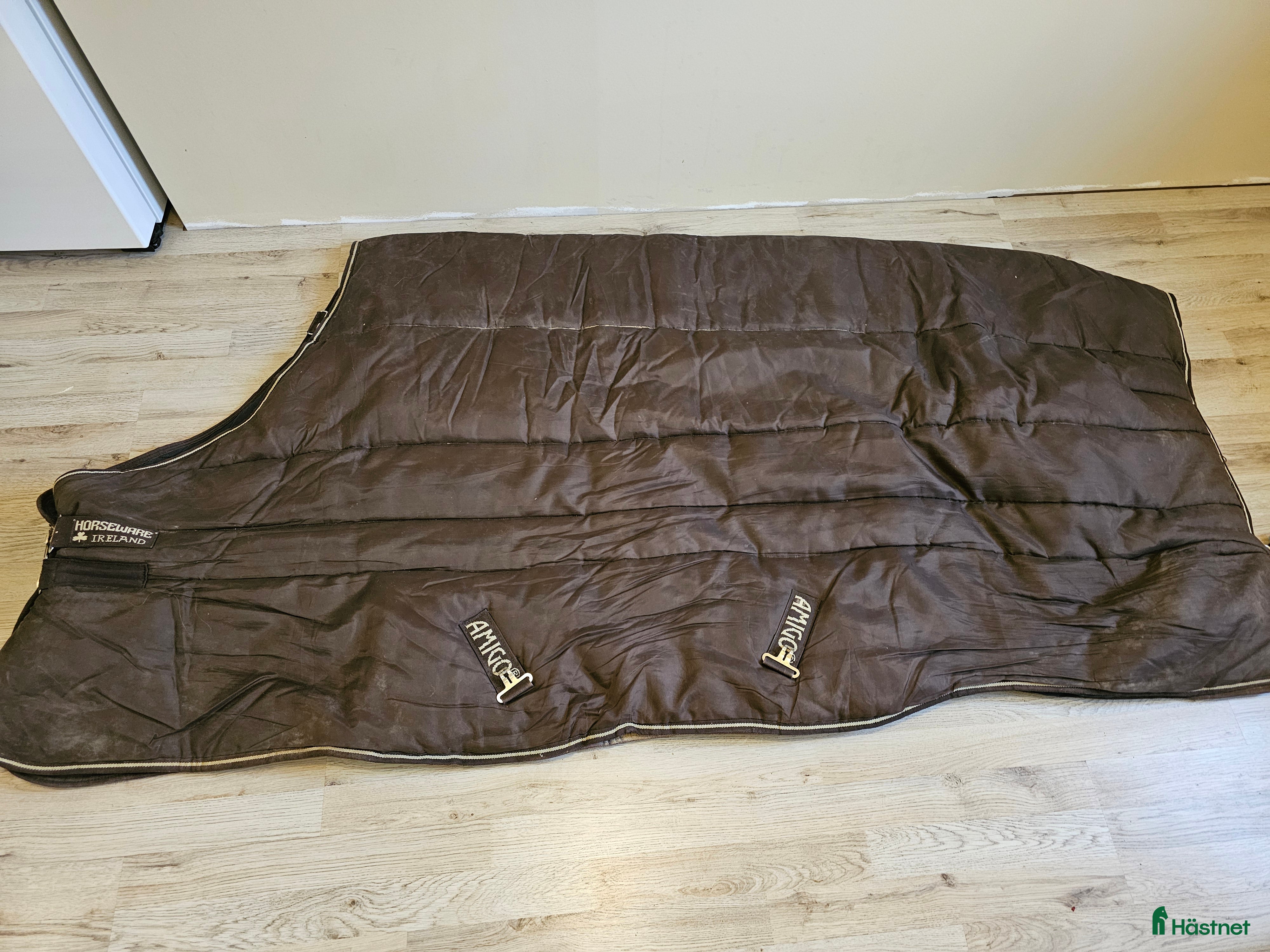 Täcken hästutrustning till salu: Amigo Insulator 550g i Norrtälje - Annons 7