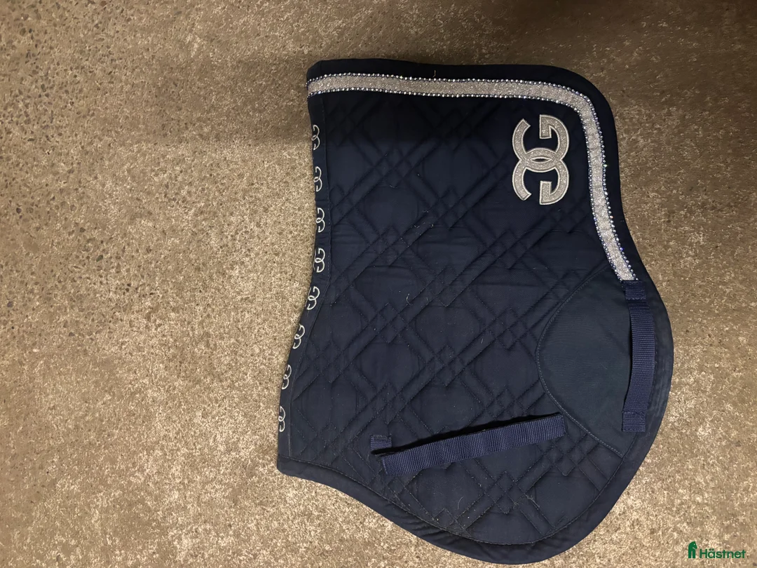 Schabrak & Vojlockar hästutrustning till salu: Schabrak  i Tomelilla - Annons 1